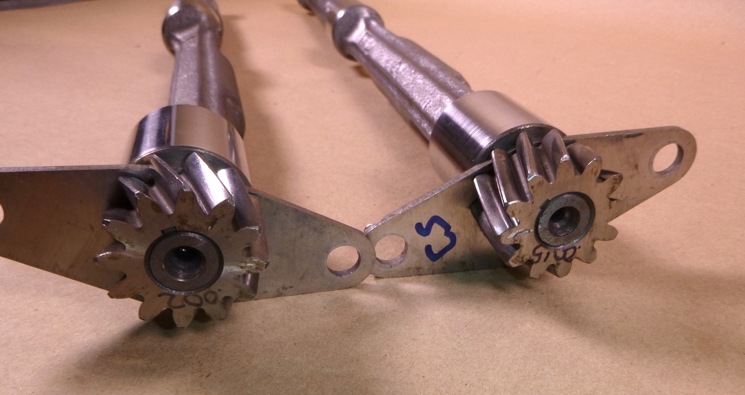 Genuine John Deere Engine Balancer Shafts RE30471 (RH) &amp; RE30472 (LH) | Industrial Tractor Parts Supplier and Surplus Tractor Parts &amp; Accessories