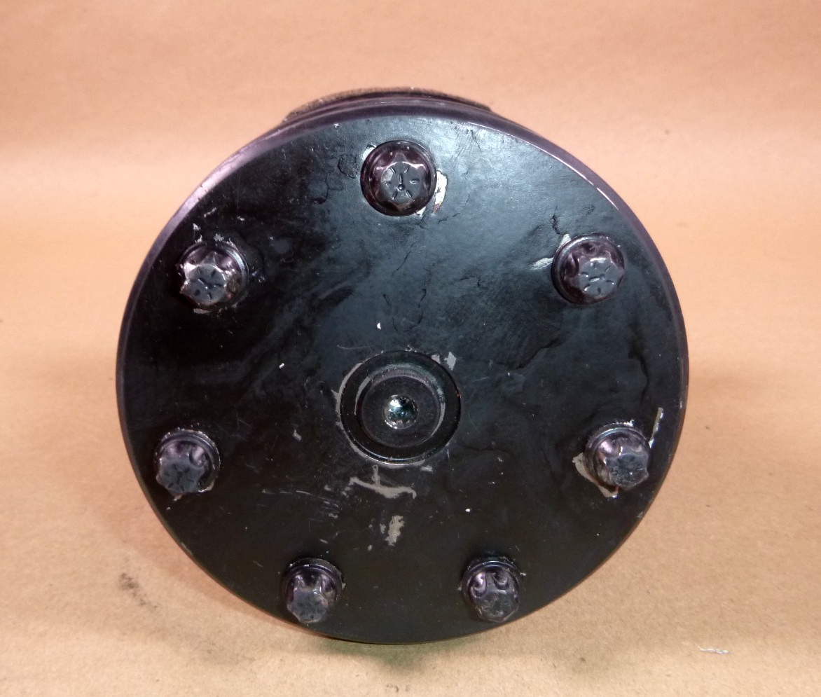 103-2100-012 Char-Lynn Cast Iron 2 Bolt Hydraulic Motor Spline Shaft | Industrial Electric Motors, Pumps &amp; Parts