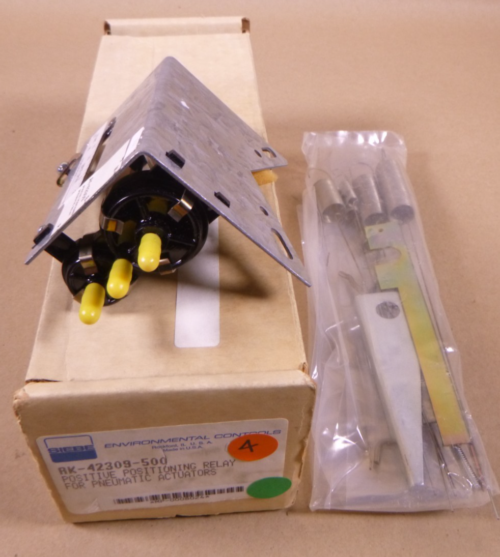 SIEBE AK-42309-500 Positive Positioning Relay For Pneumatic Actuators | Industrial MRO Replacement Parts, Manufacturing Machine Parts &amp; Components, Heavy Equipment Parts Supplier