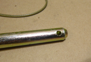 Quick Release Hitch Pin 1/2" Shank x 8" Grip Length 1/2 Inch x 8 Inch W/ Lanyard | Industrial Replacement Nuts & Bolts Distributor and Machinery Screws & Fasteners Supply