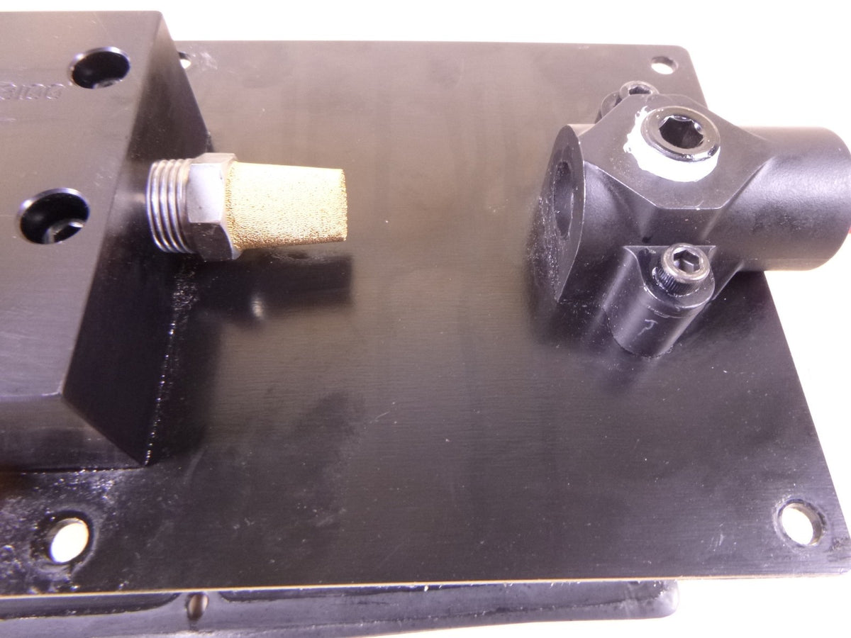 FMTV MTV LMTV Air Hydraulic Cab Pump , 12420589 , 4320-01-417-4876 *NO BASE*