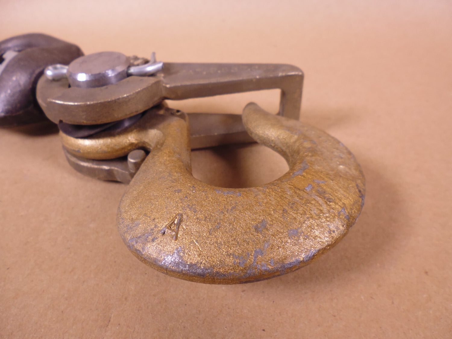 Newco 4S Safety Hook Swivel , 1" To 1-3/8" Hook Opening x 2", 2,700 lbs. Max | Industrial MRO Tools and Replacement Industrial Equipment Components