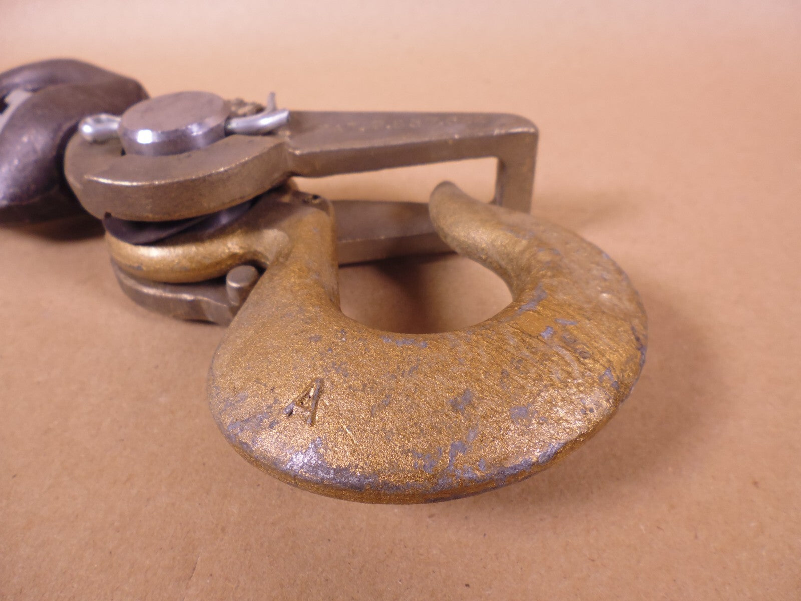 Newco 4S Safety Hook Swivel , 1" To 1-3/8" Hook Opening x 2", 2,700 lbs. Max | Industrial MRO Tools and Replacement Industrial Equipment Components