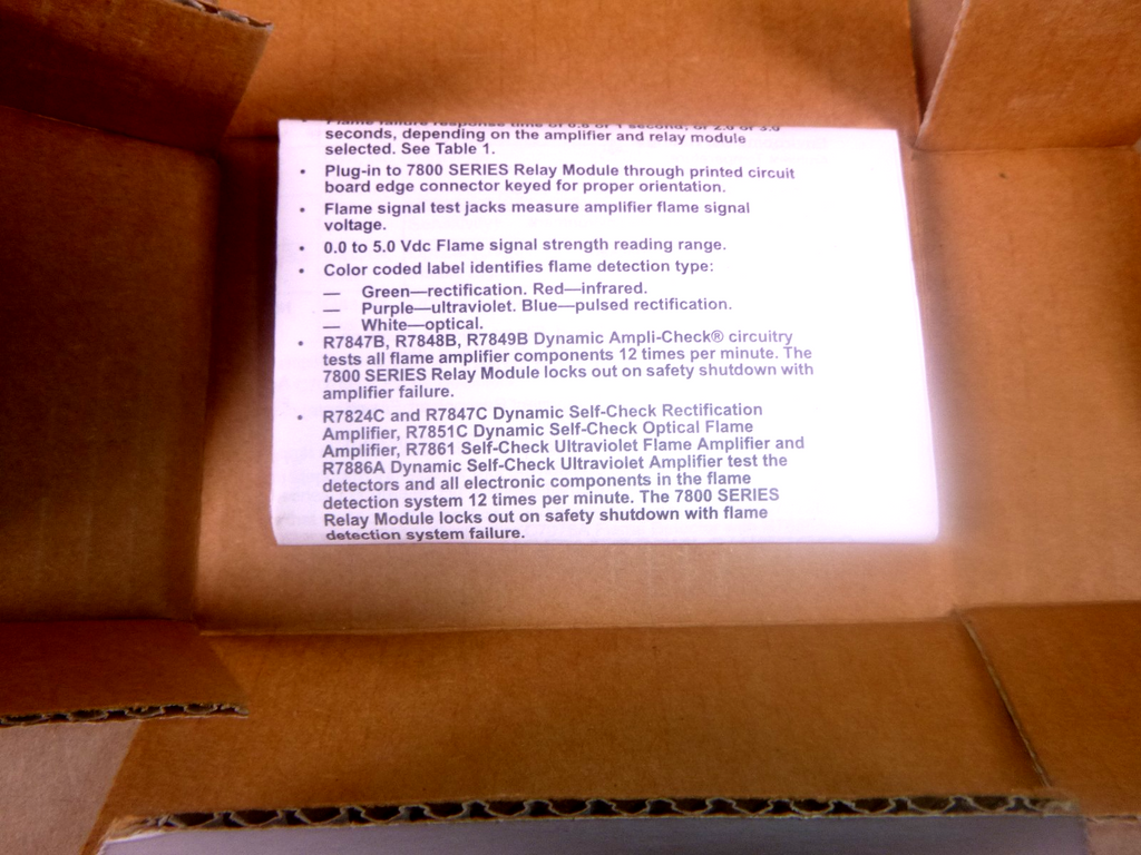 R7848A1008 Honeywell Flame Amplifier, Infrared for 7800 Series & C7015 Detector