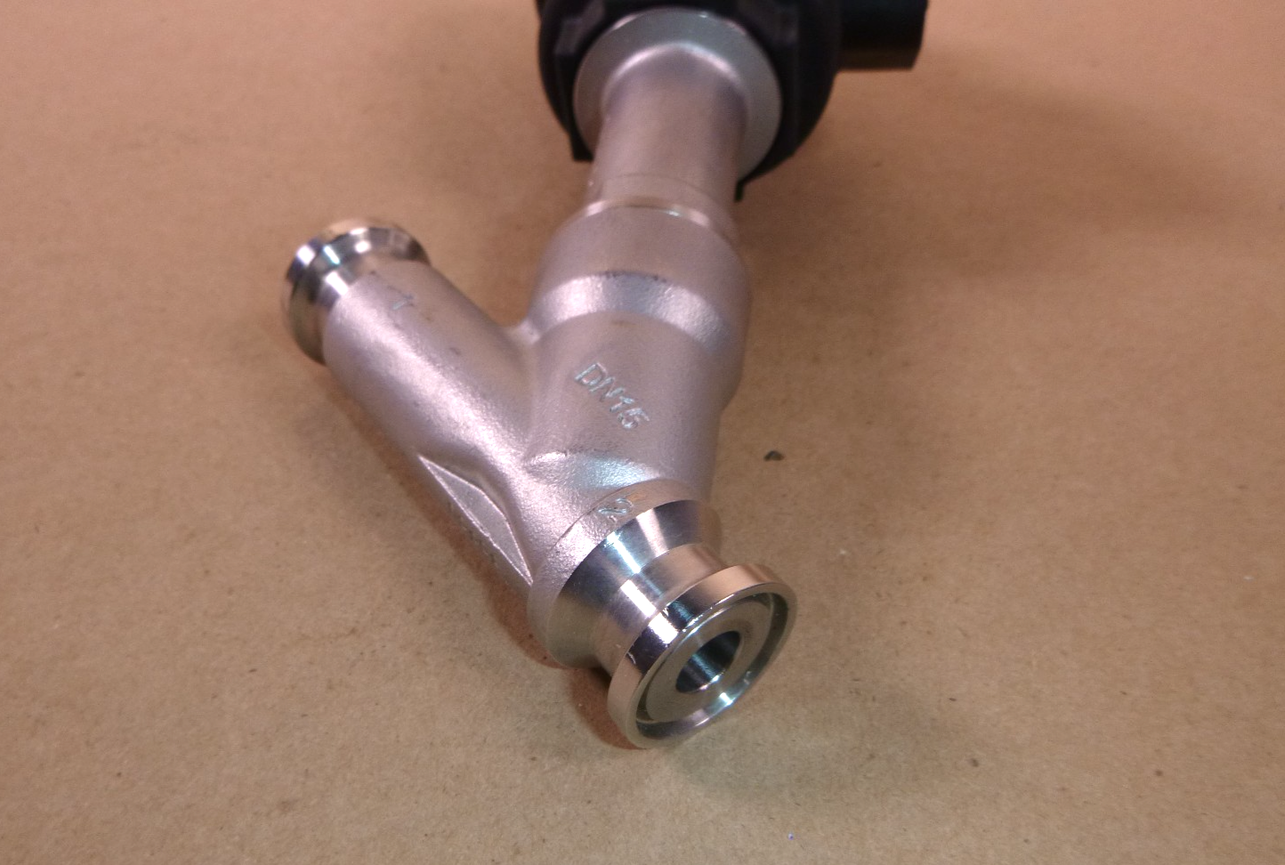 J4SSG16U4 Omal 2/2-Way Pneumatic SS Angle Seat Valve 1/2" Clamp Conn 16 bar | Industrial MRO Replacement Parts, Manufacturing Machine Parts &amp; Components, Heavy Equipment Parts Supplier