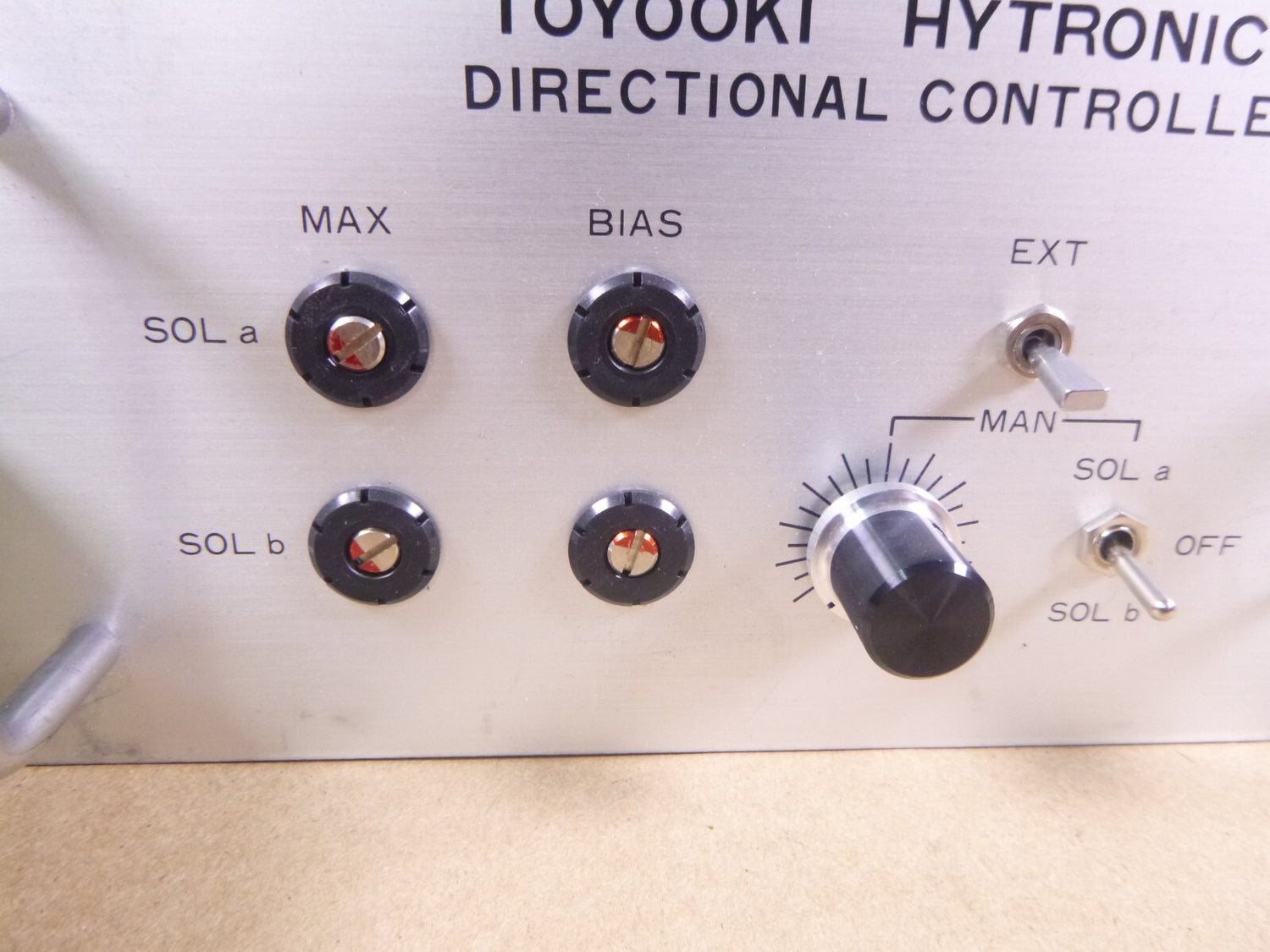 Toyooki Directional Controller ECAD-D1-A , Made in Japan | Industrial MRO Replacement Parts, Manufacturing Machine Parts &amp; Components, Heavy Equipment Parts Supplier