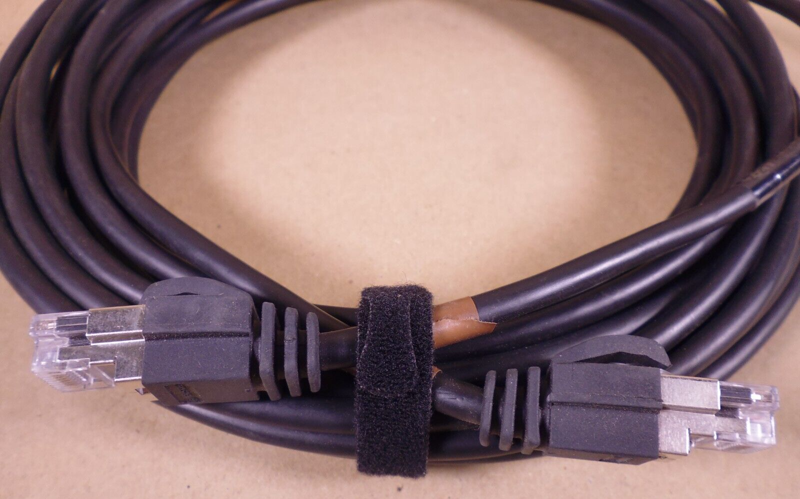 Bosch DCNM-IDESK DICENTIS Interpreter Desk Single-User w/ Mic &amp; Cord | Electrical MRO Replacement Parts &amp; Components and Commercial Electrical Supplies Company