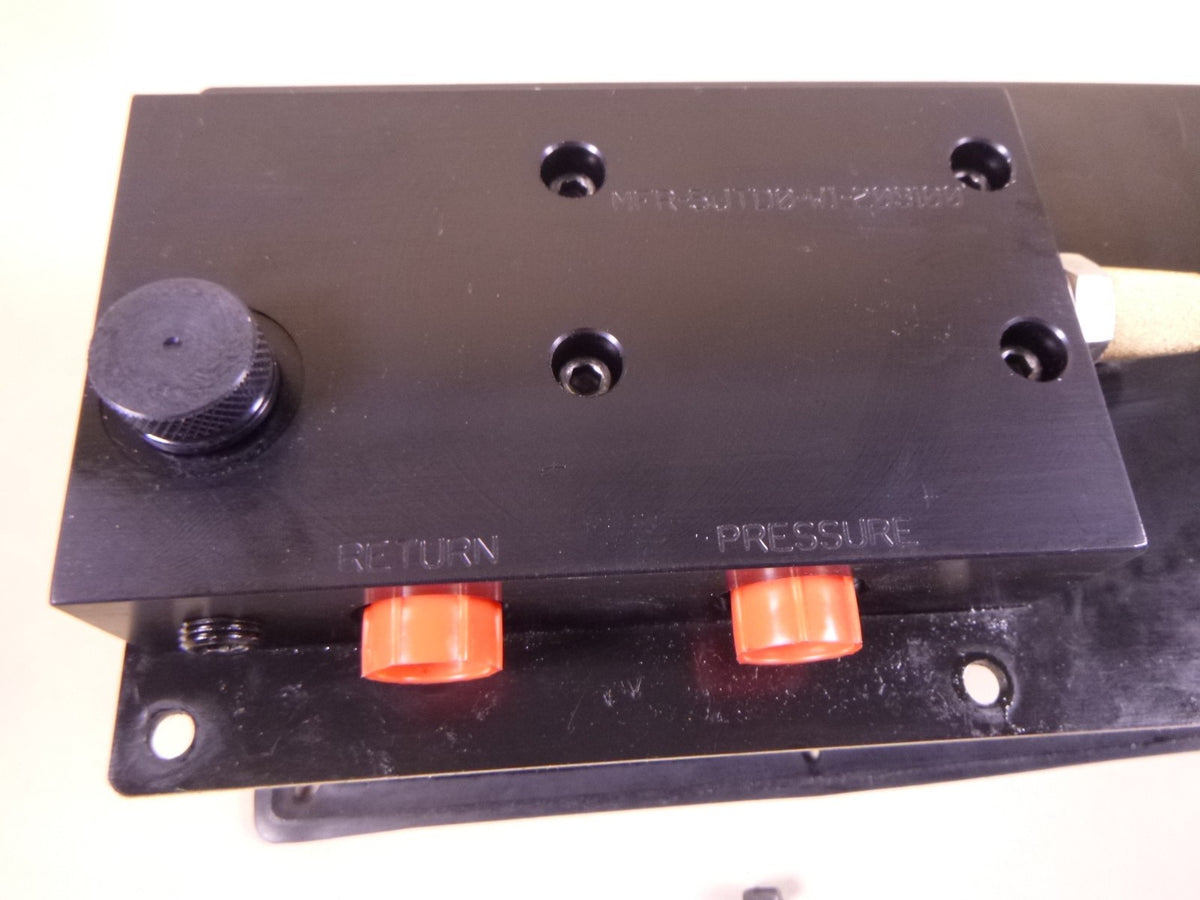 FMTV MTV LMTV Air Hydraulic Cab Pump , 12420589 , 4320-01-417-4876 *NO BASE*