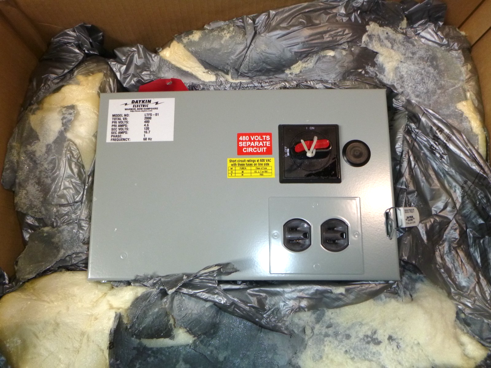 LTFS-01 Daykin Elect 2000VA 480V Primary 115V Secondary Transformer Disconnect | Electrical MRO Replacement Parts &amp; Components and Commercial Electrical Supplies Company