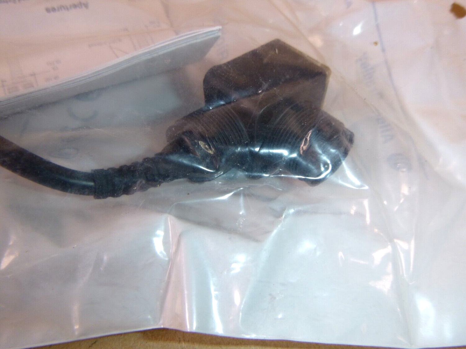New Genuine Sealed Allen-Bradley 42EF-P2MPB-F4 Photoelectric Sensor, Series D | Electrical MRO Replacement Parts &amp; Components and Commercial Electrical Supplies Company