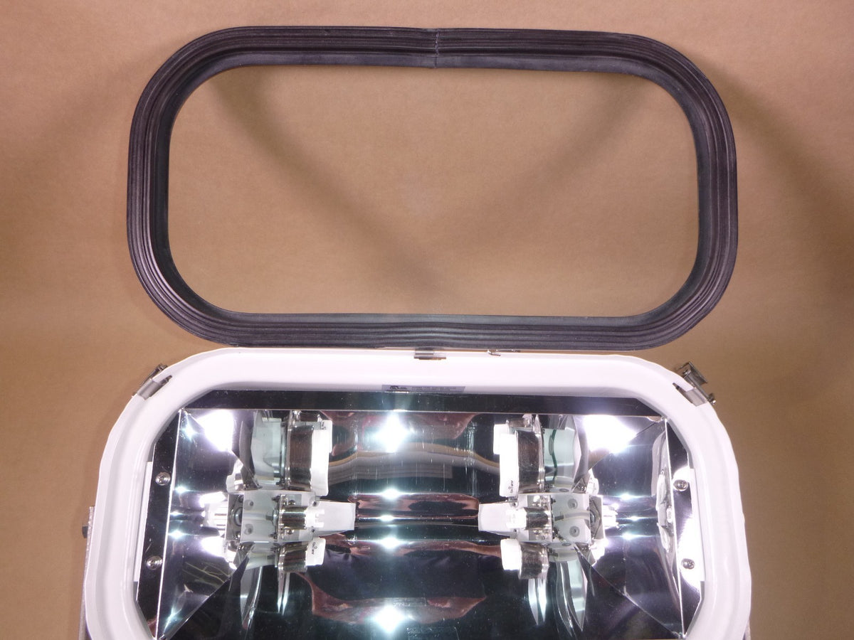 Aqua Signal Marine 1069 Series 1000W Halogen Floodlight - Narrow Beam -120 Volt