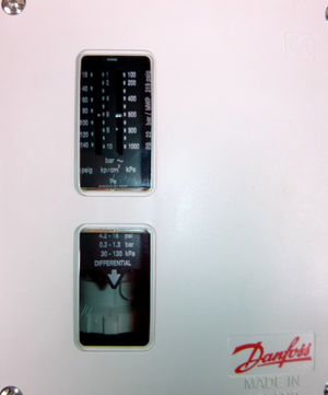 Danfoss RT116 Pressure Switch 017-520366, 4.2-18 Psi, .3-1.3 bar, 30-130 kPa