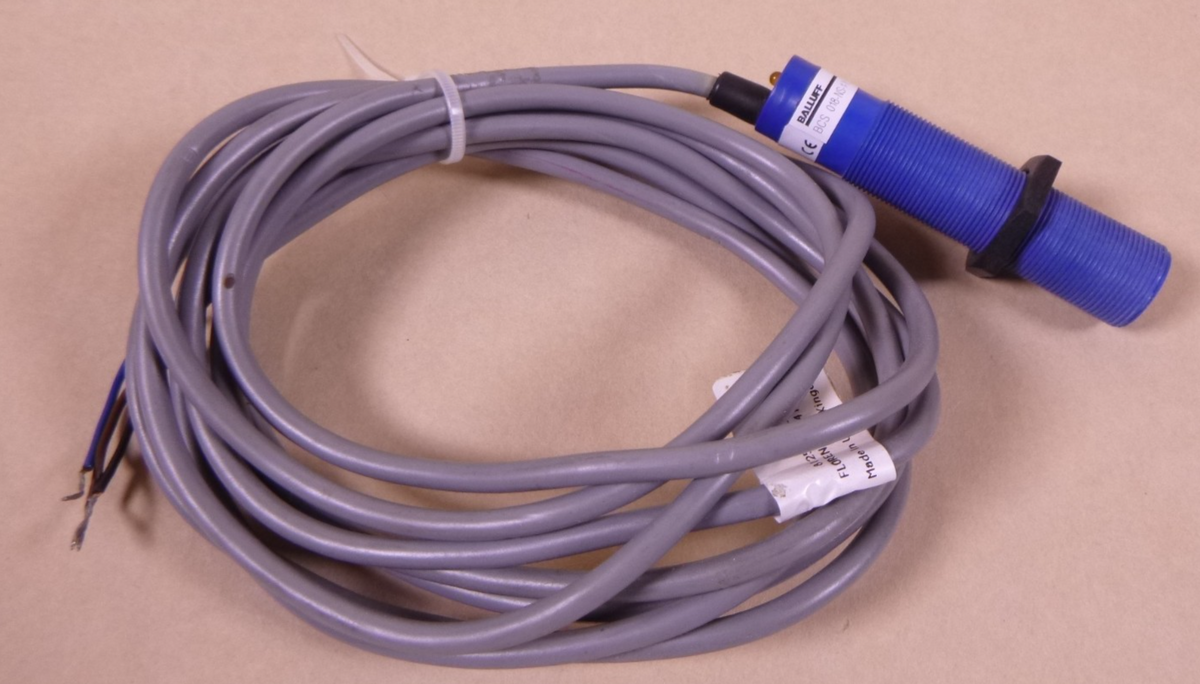 BALLUFF BCS 018-NS-1-Y Proximity Sensor , 10-30VDC, 200mA, snmax: 10mm