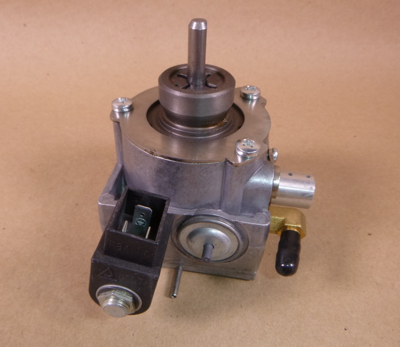Babington Airtronic Burner Self-Priming/Recirculating Fuel Pump B42000-95-0010 | Industrial MRO Replacement Parts, Manufacturing Machine Parts &amp; Components, Heavy Equipment Parts Supplier