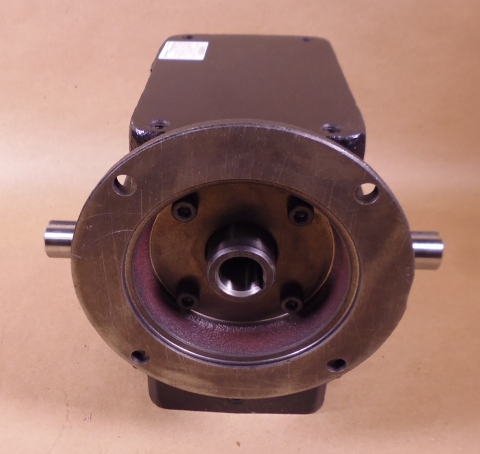Worldwide Size 262 Worm Gear Reducer, 20:1, Flange Input, Double End Output | Industrial Electric Motors, Pumps &amp; Parts