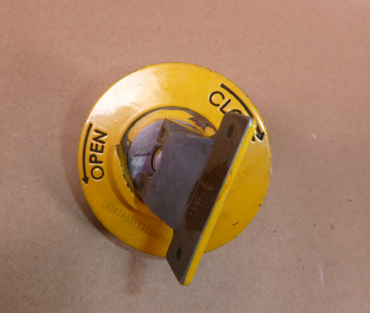 USGI M1 Abrams Tank XM1E1 Filler Opening Cap 12286850, 2930-01-108-1100 | Replacement Truck Parts, Trailer Accessories, Automobile Supplies, Car Parts &amp; Accessories
