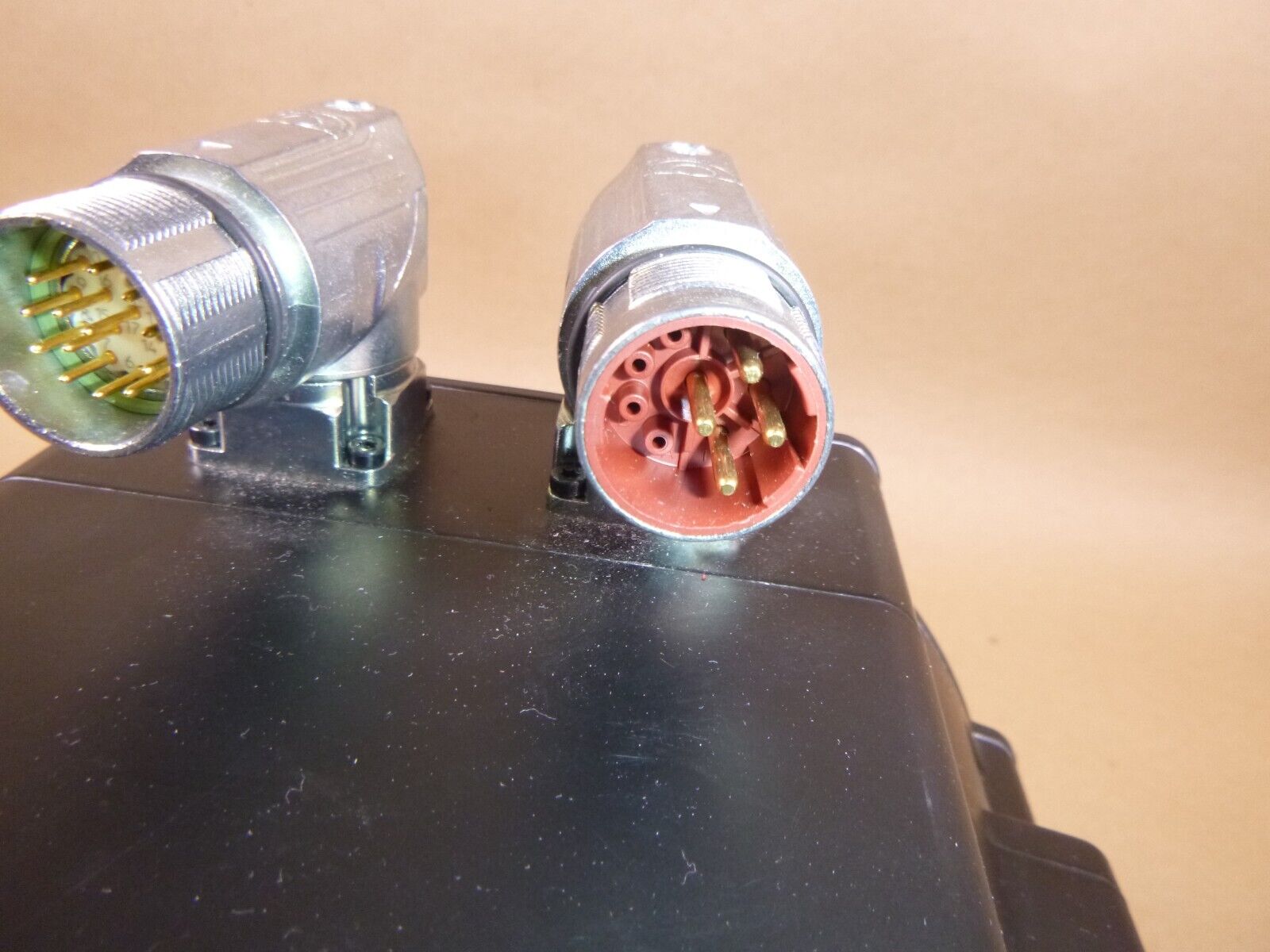 Kollmorgen 640 Vdc Servo Motor AKM74L-ANCN2-00, 5.59 KW (For Parts Not Working) | Industrial Electric Motors, Pumps &amp; Parts