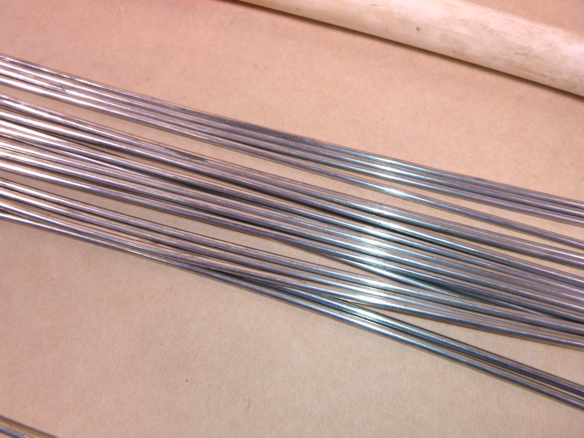 Muggy Weld Super Alloy 1, 1/8" x 18" 350°F Working Temperature 21 Rods