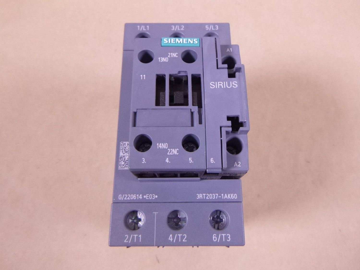 Siemens SIRIUS 3RT2037-1AK60 Contactor 110/120V 50/60Hz , 65A 400V 30kW 1NO 1NC | Electrical MRO Replacement Parts &amp; Components and Commercial Electrical Supplies Company