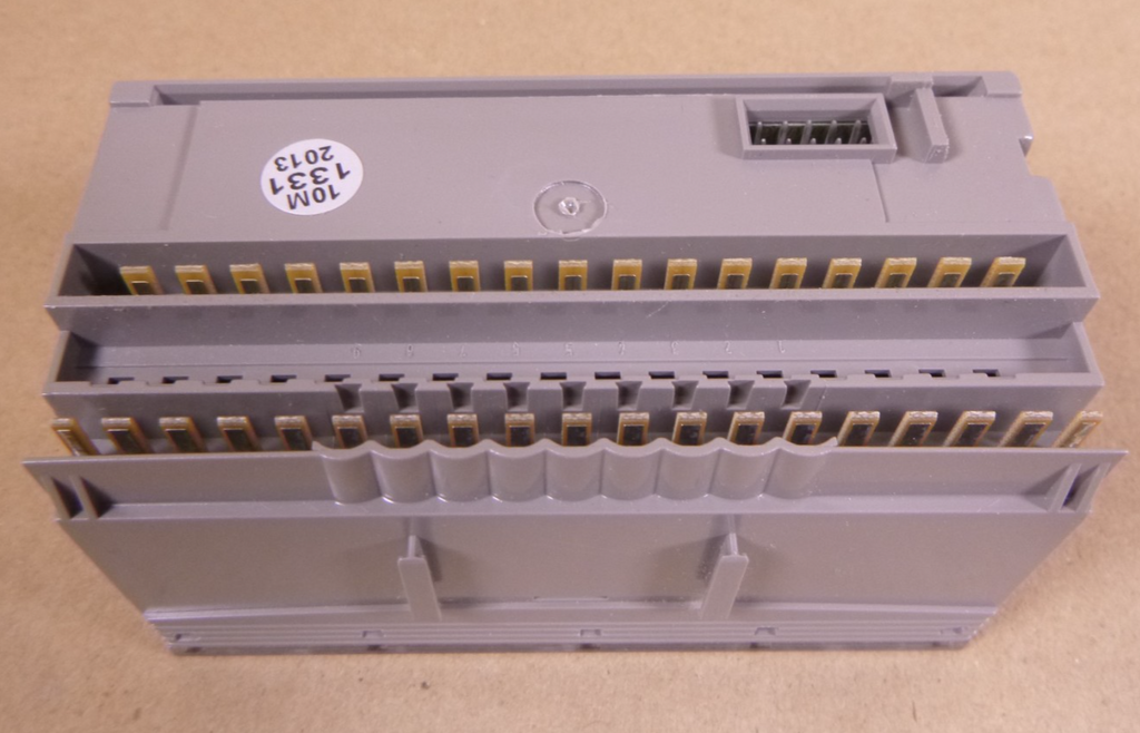 CAN-4AO/UI Eaton Analog Output Module 140262 , Version 13, WINbloc | Electrical MRO Replacement Parts & Components and Commercial Electrical Supplies Company