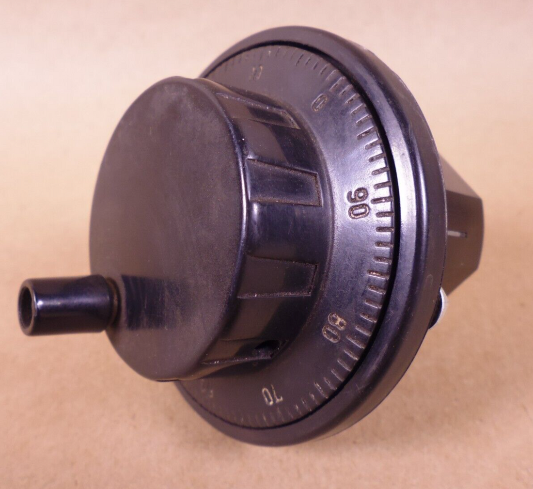TOSOKU RE45BA2R1 Manual Pulse Generator Panel Type Handwheel | Electrical MRO Replacement Parts &amp; Components and Commercial Electrical Supplies Company