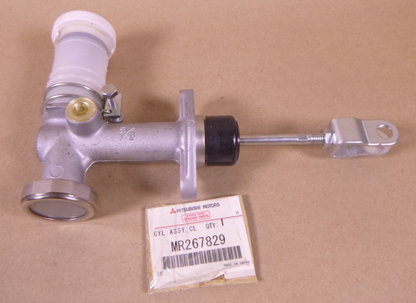 OEM Clutch Master Cylinder Mitsubishi Montero Pajero 1997-99 MR267829 Sport | Replacement Truck Parts, Trailer Accessories, Automobile Supplies, Car Parts &amp; Accessories