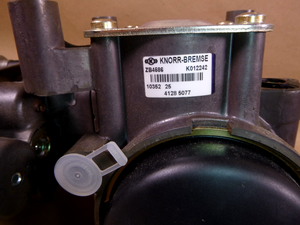 ZB4586 Knorr-Bremse 24V Electronic Air Processing Unit (APU) For Iveco Trucks | Replacement Truck Parts, Trailer Accessories, Automobile Supplies, Car Parts & Accessories