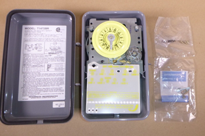 Intermatic T1472BR, 208-277 V, 24-Hour Mechanical Time Switch W/ Skipper NEMA 3R | Electrical MRO Replacement Parts & Components and Commercial Electrical Supplies Company