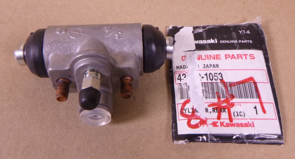 43092-1053 Kawasaki Cylinder Rear Wheel 430921053 Genuine Kawasaki OEM | Replacement Truck Parts, Trailer Accessories, Automobile Supplies, Car Parts & Accessories