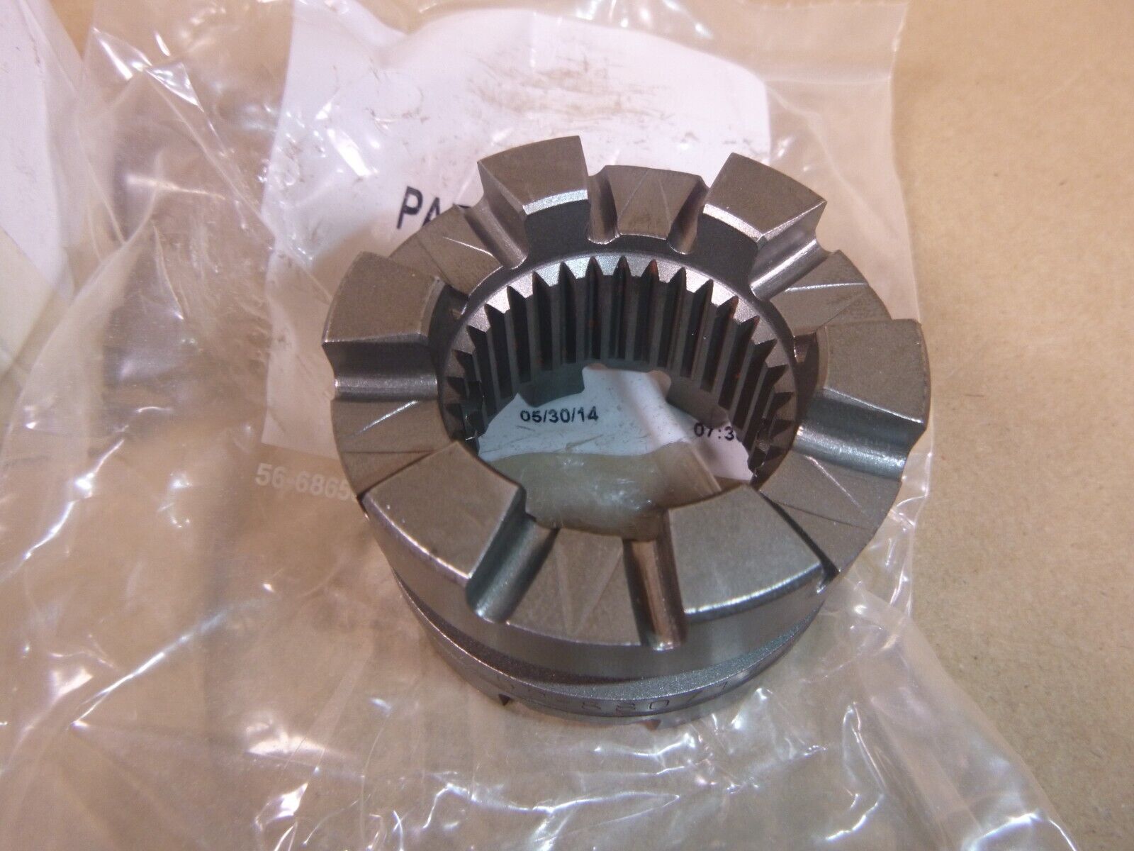 New Clutch Dog Verado 130-300hp 52-880714, 52-880714T | Industrial Replacement Nuts &amp; Bolts Distributor and Machinery Screws &amp; Fasteners Supply