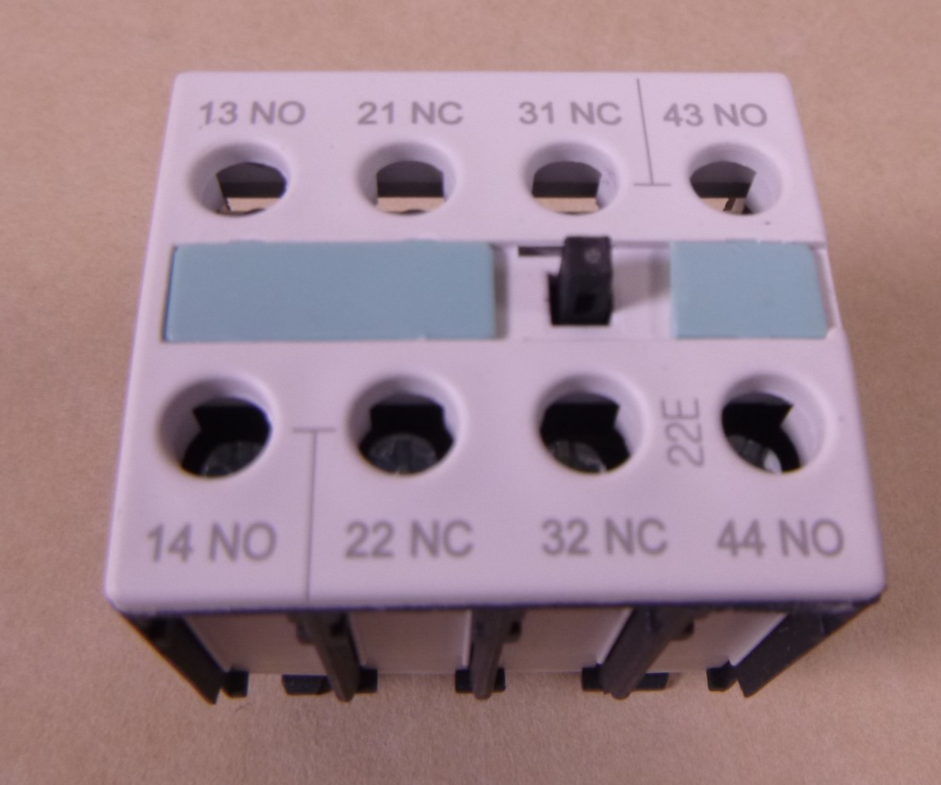 (Lot of 2) 3RH1921-1HA22 Auxiliary Switch Contact Block 2NO 2NC 10A 4P 10/240V