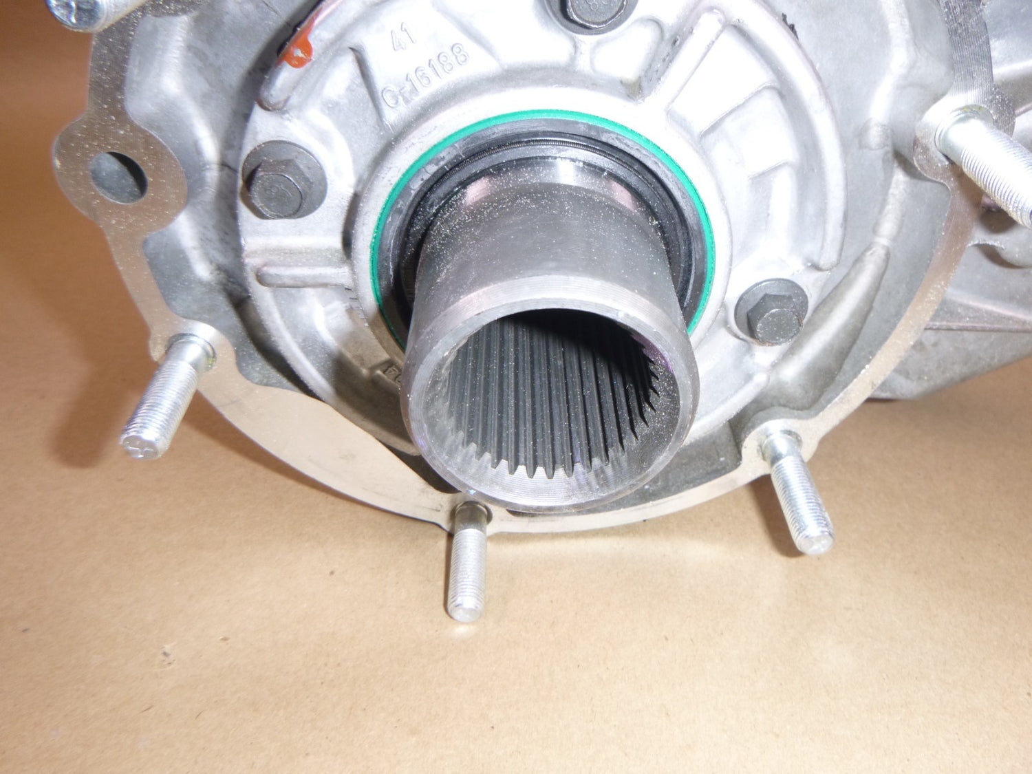 Humvee HMMWV 242 Transfer Case 12447125 , 272 Ratio, 2520-01-409-2512 | Genuine HMMWV Replacement Parts and Military Surplus Humvee Parts &amp; Accessories