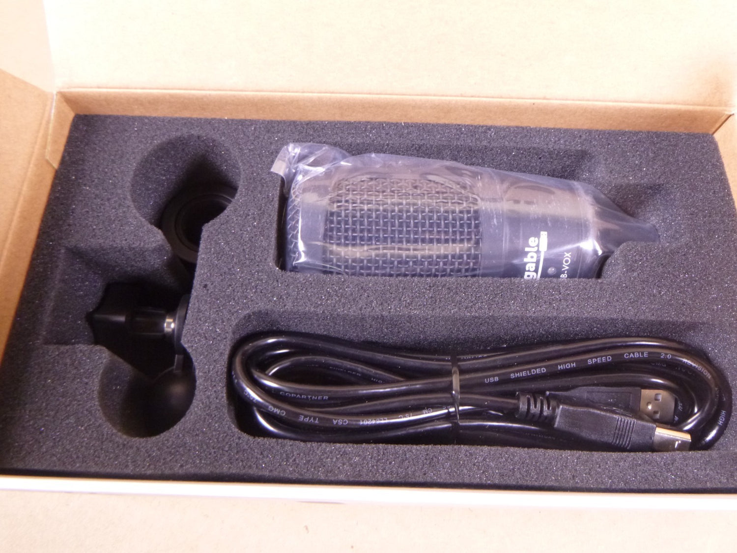 Plugable USB Studio MIC Microphone Tripod Mounted Cardioid Condenser 20Hz 16kHz | Electrical MRO Replacement Parts &amp; Components and Commercial Electrical Supplies Company
