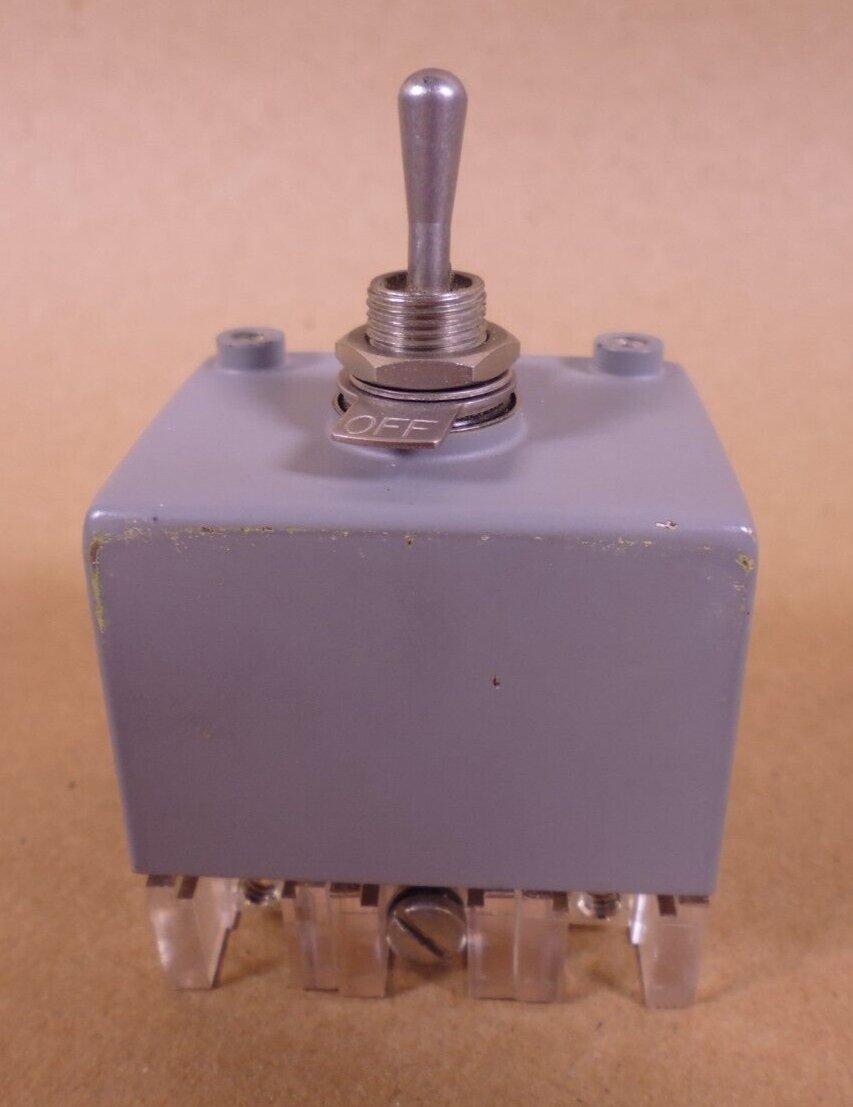 Airpax AP1167064-258 Circuit Breaker 20A 3Pole 50/240V 400DC HZ MIS-31510/258 | Electrical MRO Replacement Parts &amp; Components and Commercial Electrical Supplies Company