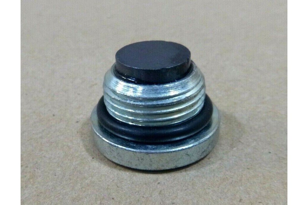 Axle Tech M20 - 1.5 Heavy Duty Magnetic Drain Plug W/ O-Ring E75503428 | Replacement Truck Parts, Trailer Accessories, Automobile Supplies, Car Parts &amp; Accessories