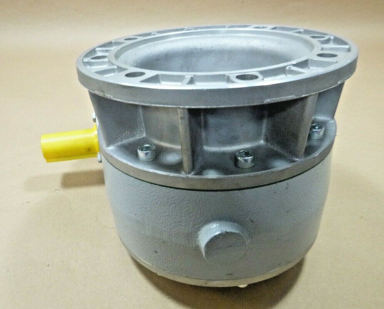 Bonfiglioli VF Series Wormgear Reducer VF86 FC1 15HS B3, 15:1 Ratio Hollow Shaft | Industrial Electric Motors, Pumps &amp; Parts