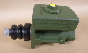 Brake Master Cylinder 2.5 ton Duece M35 M35A2 12368254 , 2530 - 00 - 753 - 9267 - Royal Equipment USGI