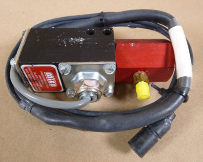 Cadillac Gage 136600 Pressure Switch XM1117 217517 , 5930-01-479-3968 | Replacement Truck Parts, Trailer Accessories, Automobile Supplies, Car Parts &amp; Accessories