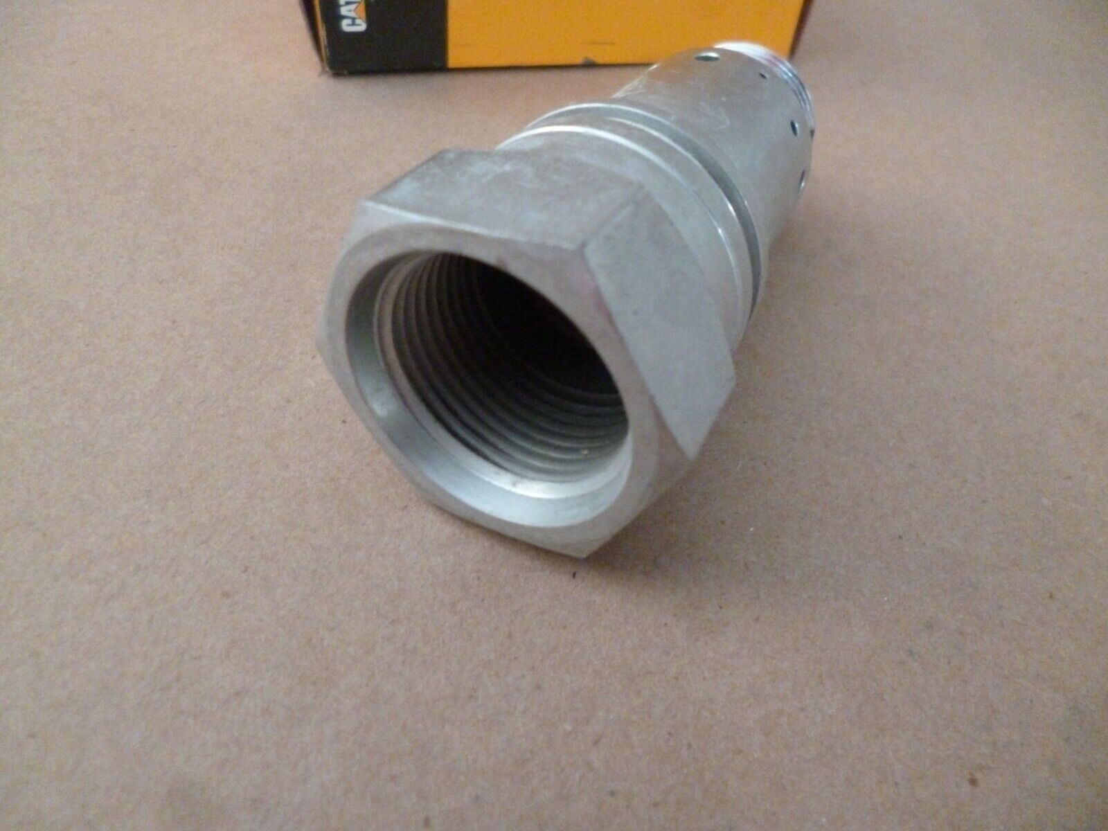 CATERPILLAR CAT SAFETY RELIEF VALVE 4T-1040 PART OF 6E-2588 HYDRAULIC VALVE | Industrial Tractor Parts Supplier and Surplus Tractor Parts &amp; Accessories