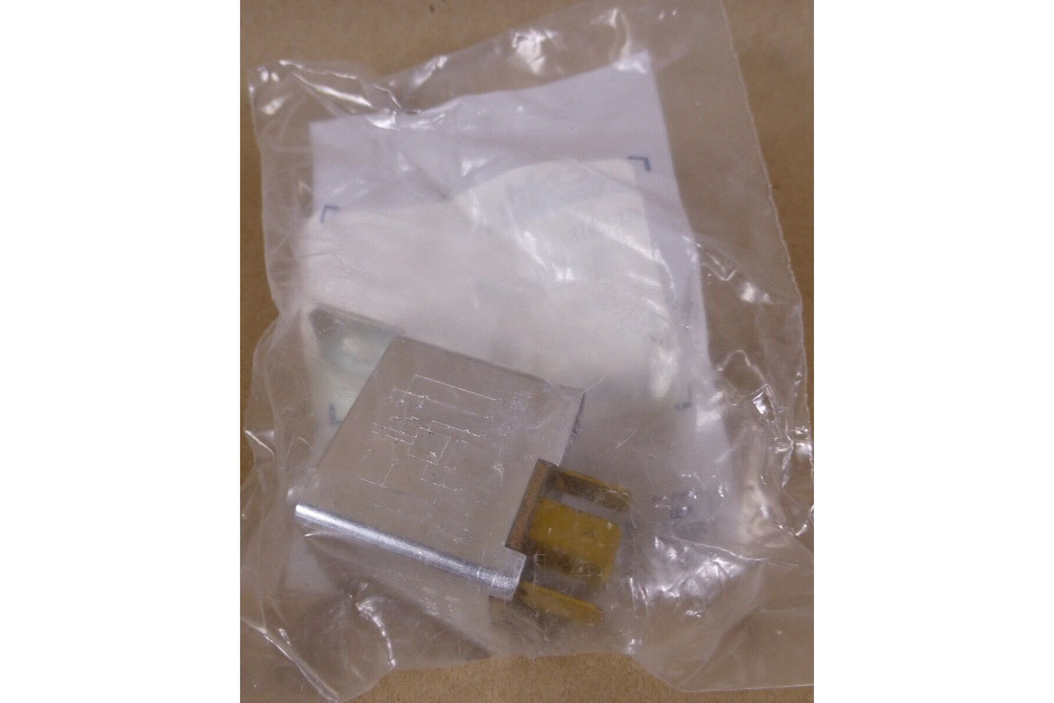 CNH OEM A187938 RELAY 24V 150W For 721C, 521D, 821C, 621D, 921C, 721D | Industrial Tractor Parts Supplier and Surplus Tractor Parts &amp; Accessories