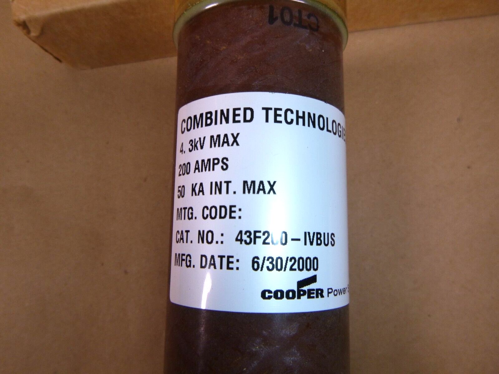 Cooper 200 Amp 4.3 KV Direct-connected Capacitor Fuse Bussmount 43F200-IVBUS | Electrical MRO Replacement Parts &amp; Components and Commercial Electrical Supplies Company