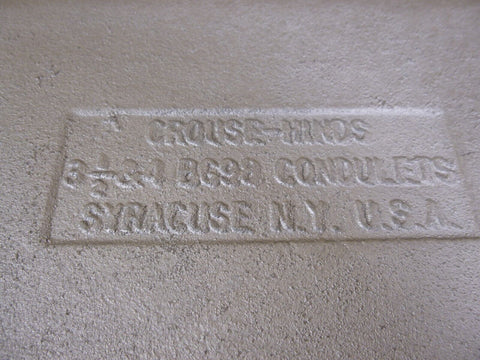 Crouse - Hinds BG98 Cover And Gasket, 3 1/2 Or 4, Iron Alloy For Mogul Conduit - Royal Equipment Crouse - Hinds