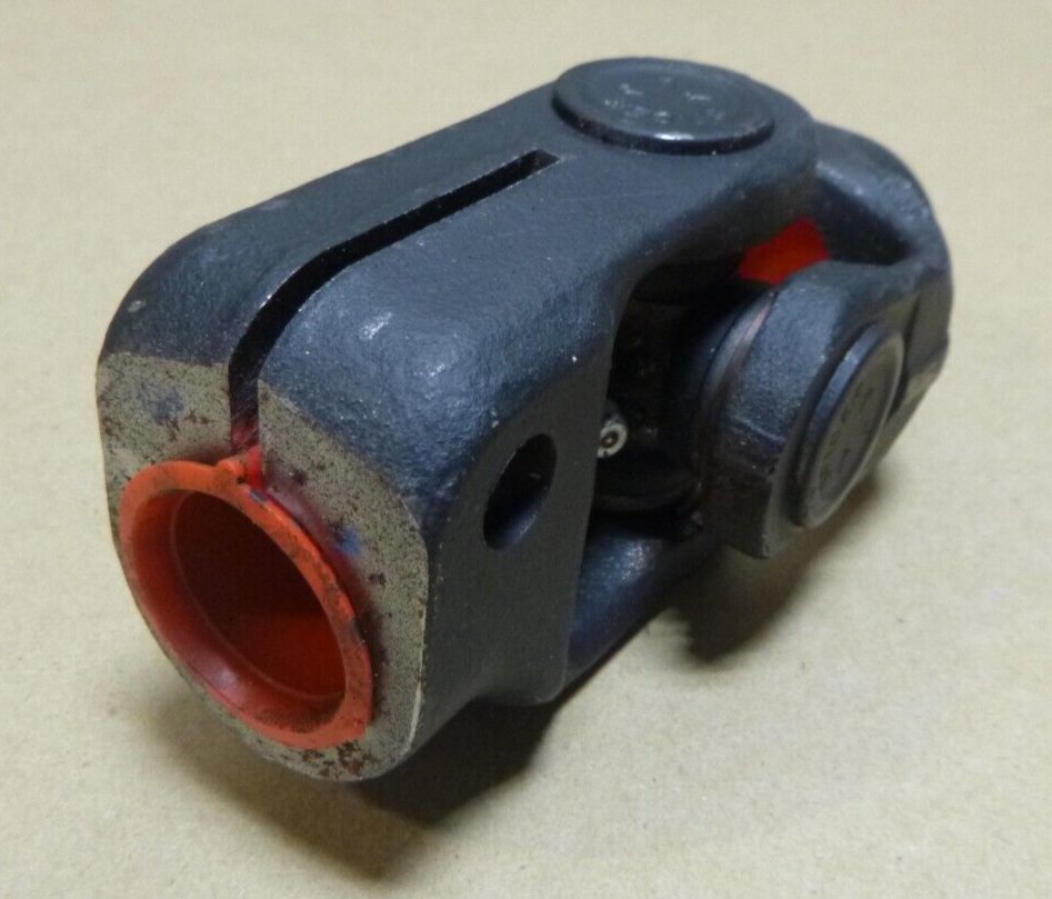 DANA SPICER 908256-30 STEERING SHAFT SLIP JOINT YOKE M-ATV LVSC 2520-01-558-3247 | Genuine FMTV Replacement Parts, LMTV Parts For Sale and Military Surplus Medium Tactical Vehicle Parts &amp; Components