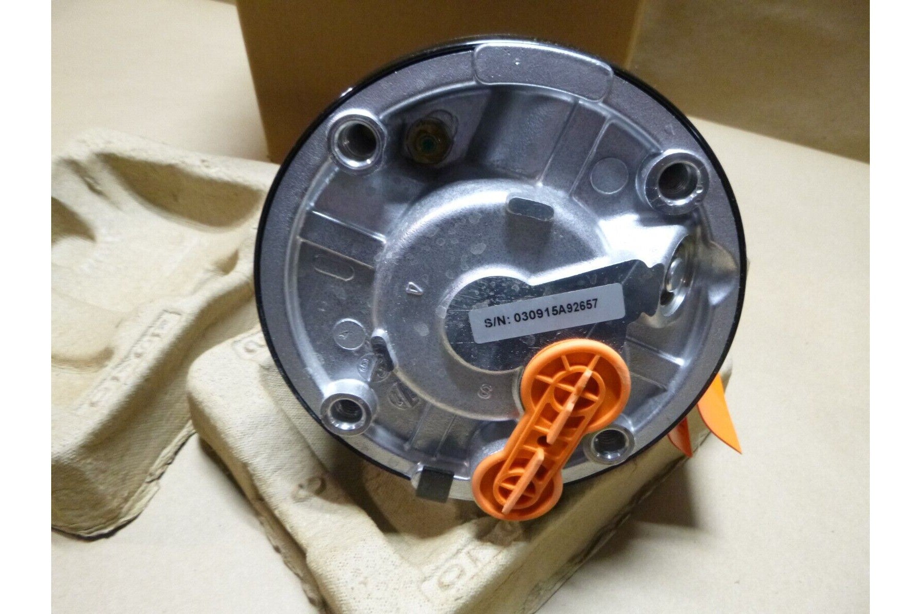 Delphi M998 Humvee 24V, 1 Groove 2 Wire A/C Compressor w/ Clutch 12480559 | Genuine HMMWV Replacement Parts and Military Surplus Humvee Parts &amp; Accessories