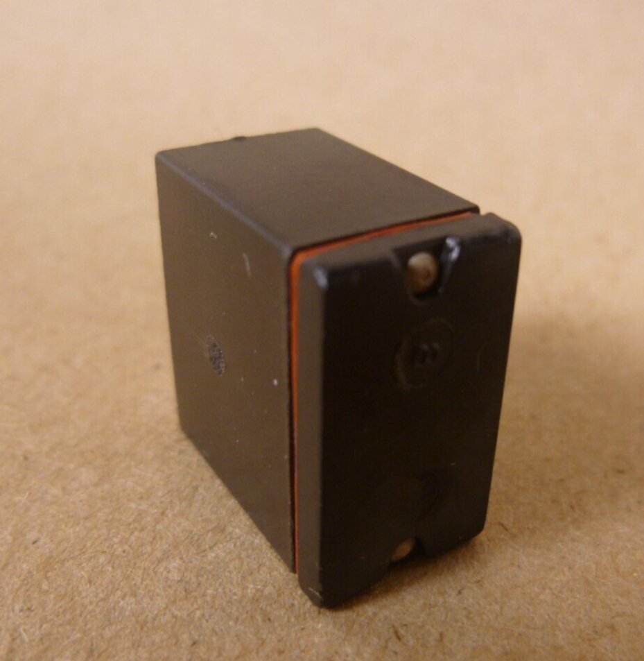 Deutsch TJ11E02-05 Terminal Junction Block Module Size 20 | Electrical MRO Replacement Parts &amp; Components and Commercial Electrical Supplies Company