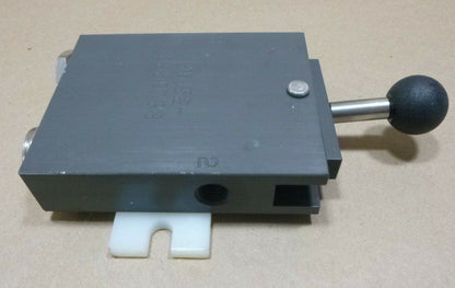 DIRECT LINEAR CONTROL VALVE 3359783 FOR M1076 PLS TRAILER , 4820-01-508-3389 | Replacement Truck Parts, Trailer Accessories, Automobile Supplies, Car Parts &amp; Accessories