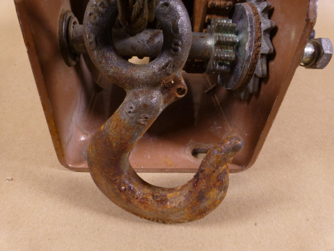 Dutton Lainson DLB1500A Drum Winch Hand Operated 1500lb USA With Rope and Hook | Industrial MRO Tools and Replacement Industrial Equipment Components