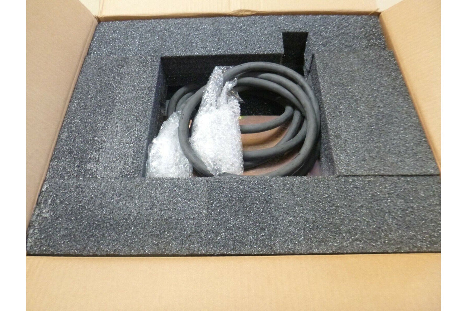 EATON ATS Rack Mount PDU 2.88kW, 120V (2) Inputs L5-30P (18) Outlets 5-20R | Electrical MRO Replacement Parts &amp; Components and Commercial Electrical Supplies Company