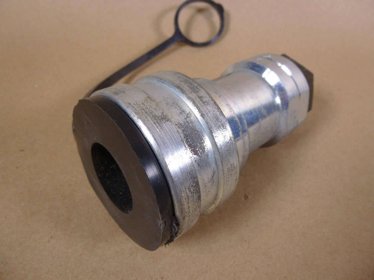EATON Hydraulic Quick Connect Hose Coupling 1" Female Socket 8HP16 &amp; Plug 8KP16 | Industrial MRO Replacement Parts, Manufacturing Machine Parts &amp; Components, Heavy Equipment Parts Supplier