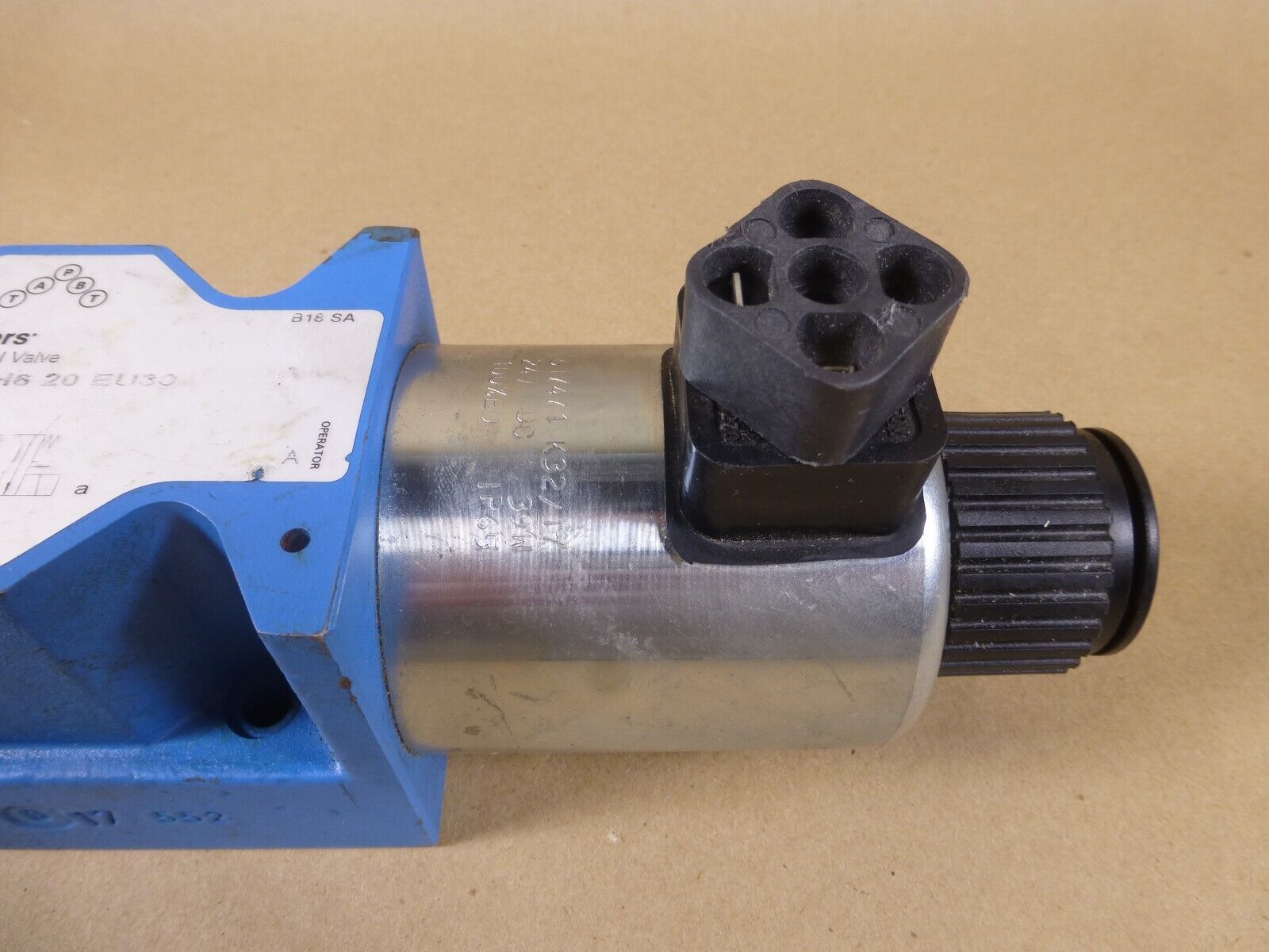 Eaton Vickers DG4V-5-6CJ-H-M-U-H6-20 Directional Valve DG4V 315Bar *Made In UK* | Industrial MRO Replacement Parts, Manufacturing Machine Parts &amp; Components, Heavy Equipment Parts Supplier